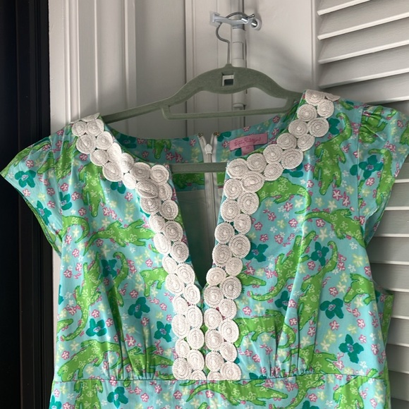 Lilly Pulitzer vintage alligator shift print dress. - Picture 2 of 4